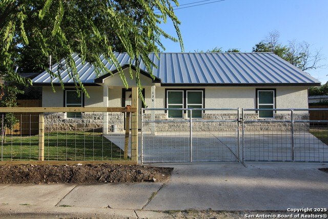 138 c, San Antonio, TX 78207, 3 Bedrooms Bedrooms, ,2 BathroomsBathrooms,Residential,For Sale,138 c,1885378