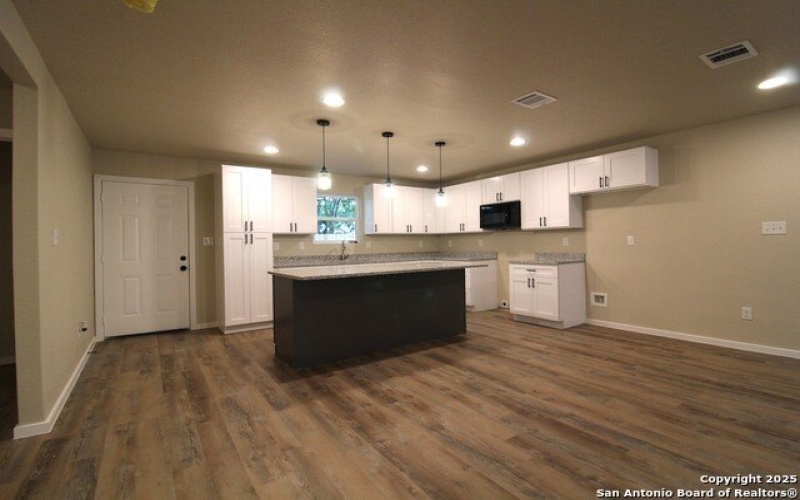 138 c, San Antonio, TX 78207, 3 Bedrooms Bedrooms, ,2 BathroomsBathrooms,Residential,For Sale,138 c,1885378