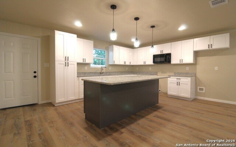 138 c, San Antonio, TX 78207, 3 Bedrooms Bedrooms, ,2 BathroomsBathrooms,Residential,For Sale,138 c,1885378