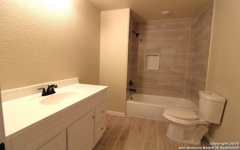 138 c, San Antonio, TX 78207, 3 Bedrooms Bedrooms, ,2 BathroomsBathrooms,Residential,For Sale,138 c,1885378