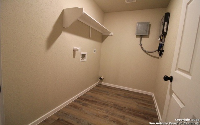 138 c, San Antonio, TX 78207, 3 Bedrooms Bedrooms, ,2 BathroomsBathrooms,Residential,For Sale,138 c,1885378