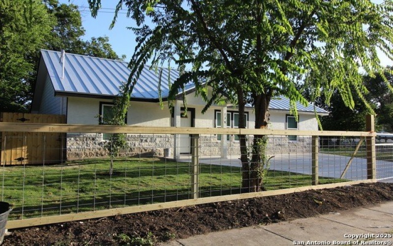 138 c, San Antonio, TX 78207, 3 Bedrooms Bedrooms, ,2 BathroomsBathrooms,Residential,For Sale,138 c,1885378