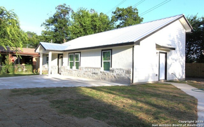 138 c, San Antonio, TX 78207, 3 Bedrooms Bedrooms, ,2 BathroomsBathrooms,Residential,For Sale,138 c,1885378