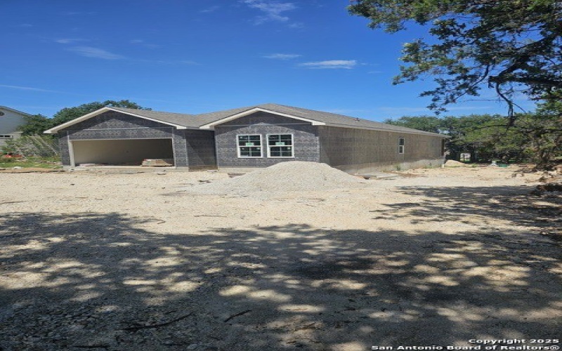 5250 Spring Branch, Spring Branch, TX 78070, 4 Bedrooms Bedrooms, ,3 BathroomsBathrooms,Residential,For Sale,5250 Spring Branch,0,1885382