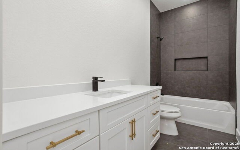 1126 Paso Hondo, San Antonio, TX 78202, 3 Habitaciones Habitaciones , ,2 BañosBaños,Residential,En Venta,1126 Paso Hondo,1885410