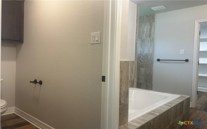 2007 Edna Lane, Troy, TX 76579, 4 Habitaciones Habitaciones , ,3 BañosBaños,Residential,En Venta,2007 Edna Lane,0,579471