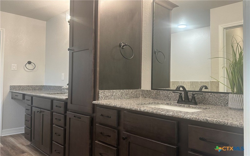 2007 Edna Lane, Troy, TX 76579, 4 Habitaciones Habitaciones , ,3 BañosBaños,Residential,En Venta,2007 Edna Lane,0,579471