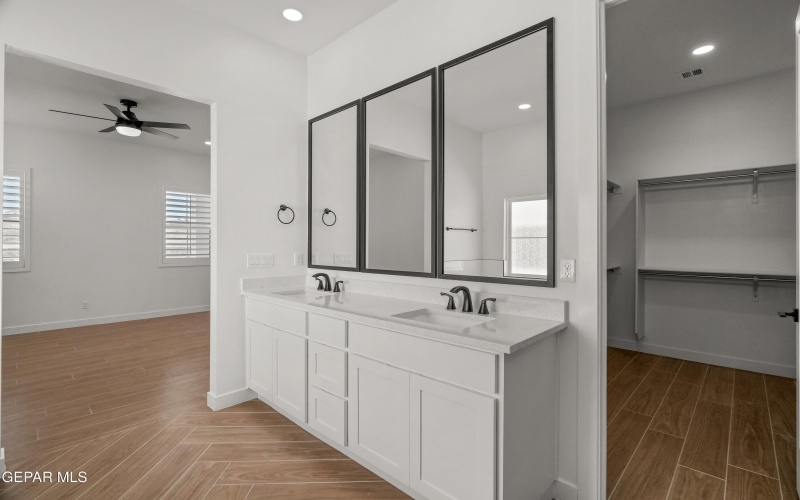 1815 Kelsey Davis Avenue, El Paso, TX 79928, 4 Bedrooms Bedrooms, ,2 BathroomsBathrooms,Residential,For Sale,1815 Kelsey Davis Avenue,0,926755