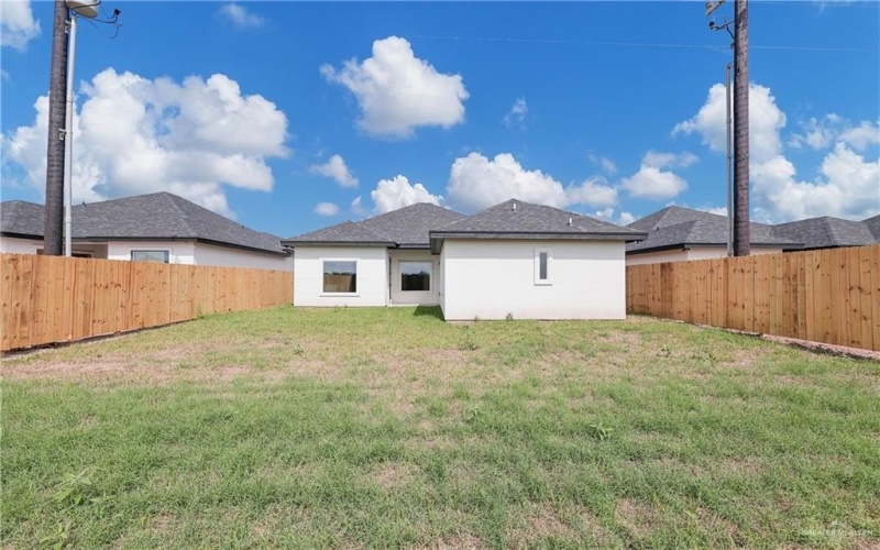 5809 N Playa Del Sol Street, Edinburg, TX 78542, 3 Bedrooms Bedrooms, ,2 BathroomsBathrooms,Residential,For Sale,5809 N Playa Del Sol Street,0,476415