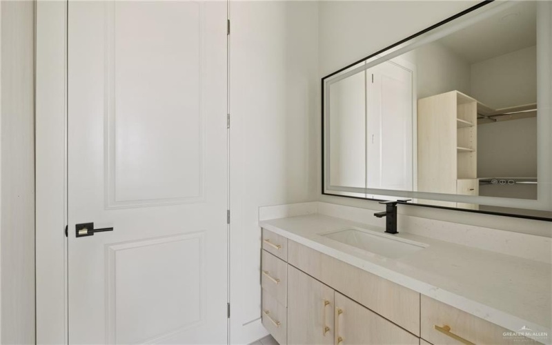 2309 Trinity Avenue, McAllen, TX 78504, 3 Bedrooms Bedrooms, ,2 BathroomsBathrooms,Residential,For Sale,2309 Trinity Avenue,476416