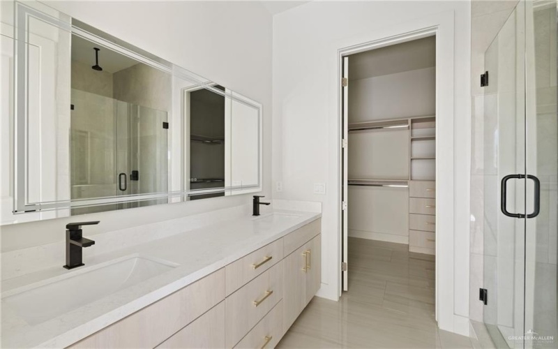 2309 Trinity Avenue, McAllen, TX 78504, 3 Bedrooms Bedrooms, ,2 BathroomsBathrooms,Residential,For Sale,2309 Trinity Avenue,476416