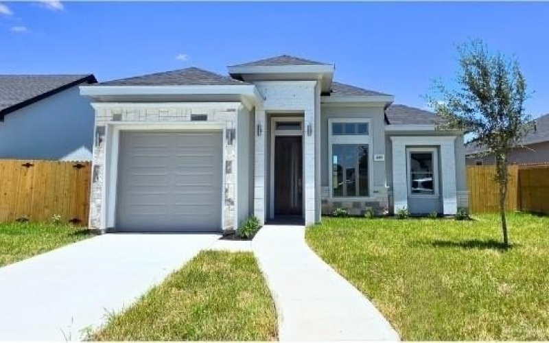 1209 E Evergreen Avenue, San Juan, TX 78589, 3 Bedrooms Bedrooms, ,2 BathroomsBathrooms,Residential,For Sale,1209 E Evergreen Avenue,476453