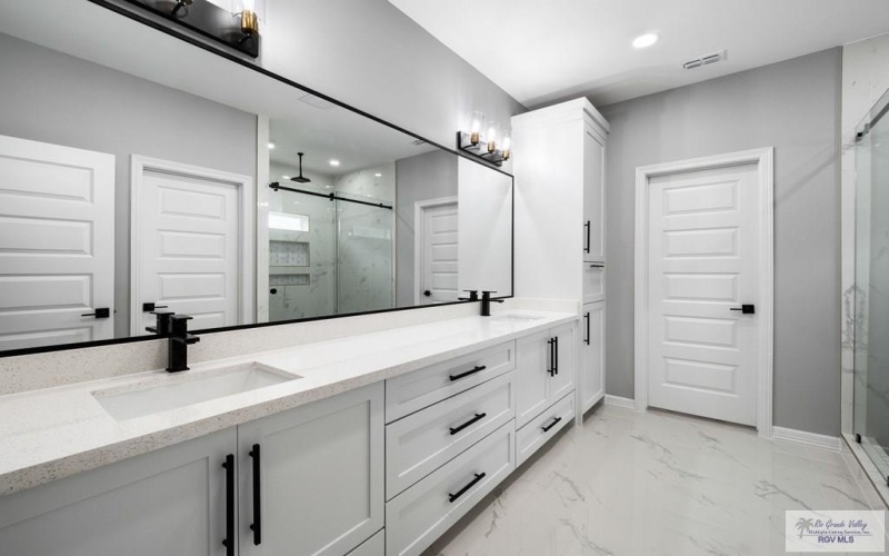6303 SYLVERTER PALM COURT, BROWNSVILLE, TX 78526, 4 Bedrooms Bedrooms, ,3 BathroomsBathrooms,Residential,For Sale,6303 SYLVERTER PALM COURT,29766187