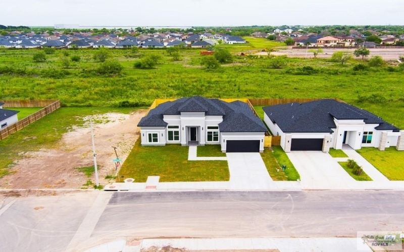 6303 SYLVERTER PALM COURT, BROWNSVILLE, TX 78526, 4 Bedrooms Bedrooms, ,3 BathroomsBathrooms,Residential,For Sale,6303 SYLVERTER PALM COURT,29766187
