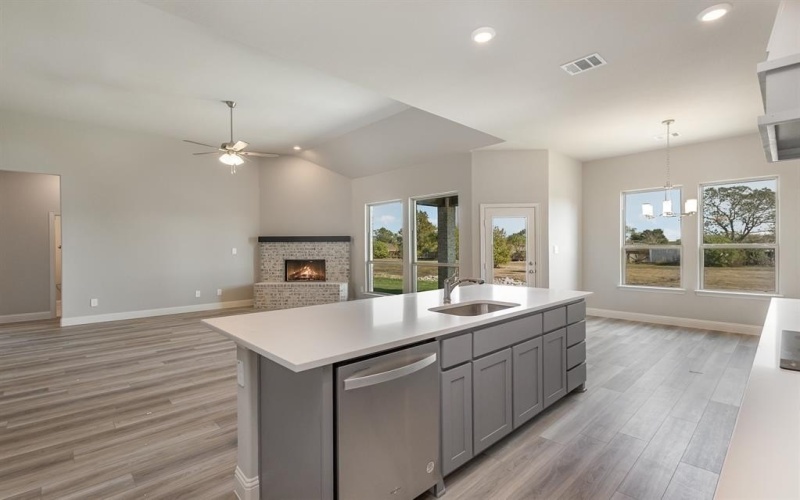 260 Crystal Lake Lane, Red Oak, TX 75154, 4 Habitaciones Habitaciones , ,3 BañosBaños,Residential,En Venta,260 Crystal Lake Lane,20859055