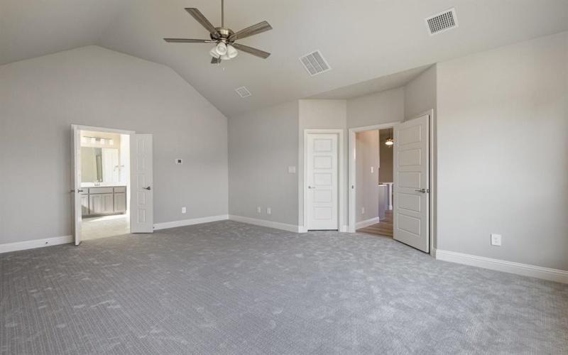 260 Crystal Lake Lane, Red Oak, TX 75154, 4 Habitaciones Habitaciones , ,3 BañosBaños,Residential,En Venta,260 Crystal Lake Lane,20859055