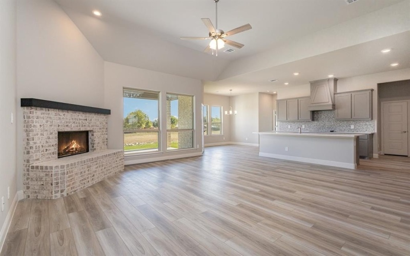 260 Crystal Lake Lane, Red Oak, TX 75154, 4 Habitaciones Habitaciones , ,3 BañosBaños,Residential,En Venta,260 Crystal Lake Lane,20859055