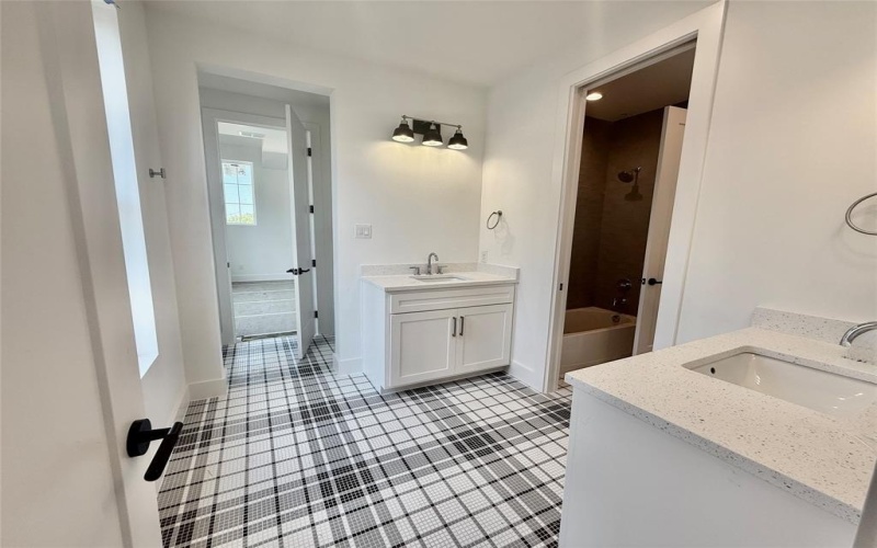 204 Pine Street, Roanoke, TX 76262, 4 Habitaciones Habitaciones , ,3 BañosBaños,Residential,En Venta,204 Pine Street,21001111