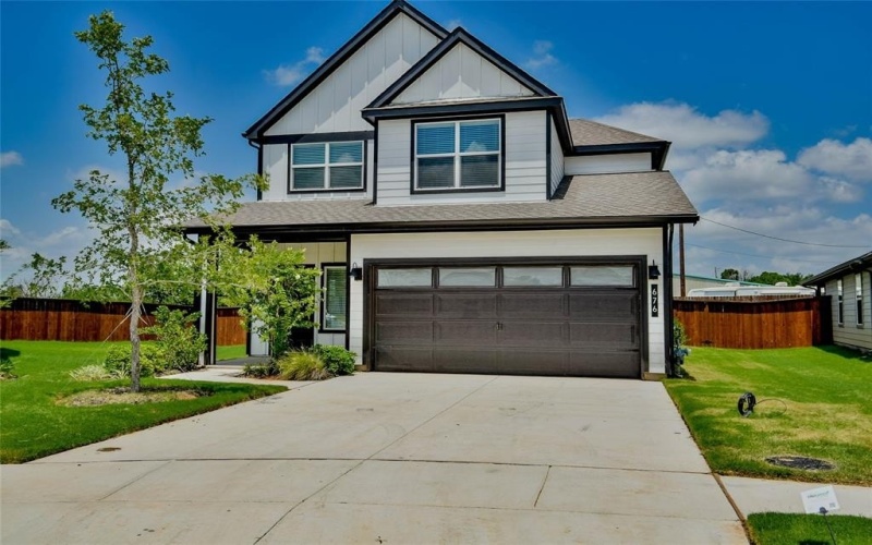 676 Capstone Circle, Granbury, TX 76048, 4 Bedrooms Bedrooms, ,2 BathroomsBathrooms,Residential,For Sale,676 Capstone Circle,21005008