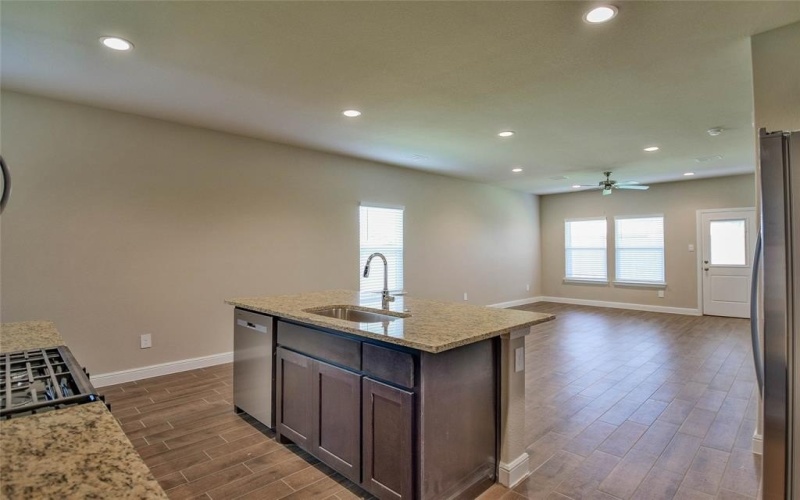 676 Capstone Circle, Granbury, TX 76048, 4 Bedrooms Bedrooms, ,2 BathroomsBathrooms,Residential,For Sale,676 Capstone Circle,21005008