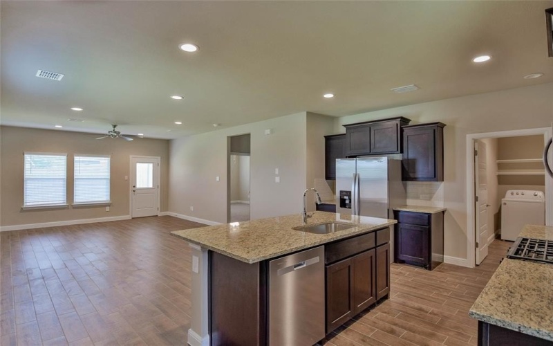 676 Capstone Circle, Granbury, TX 76048, 4 Bedrooms Bedrooms, ,2 BathroomsBathrooms,Residential,For Sale,676 Capstone Circle,21005008