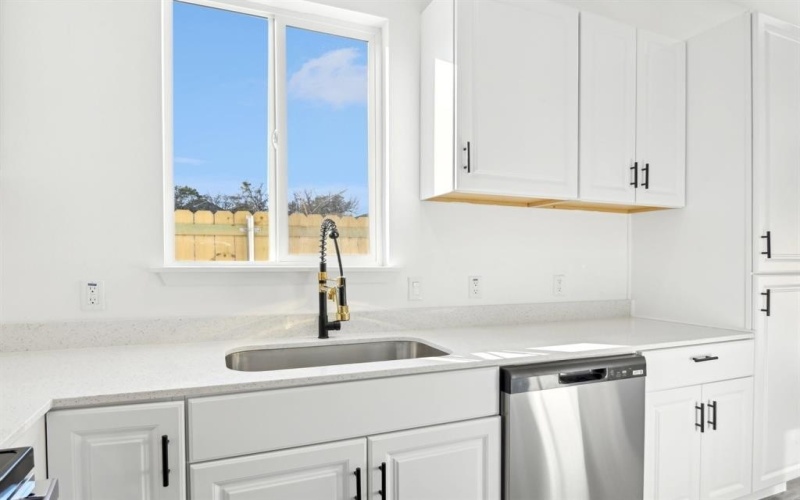 3613 Durango Trail, Granbury, TX 76048, 3 Bedrooms Bedrooms, ,2 BathroomsBathrooms,Residential,For Sale,3613 Durango Trail,21005855