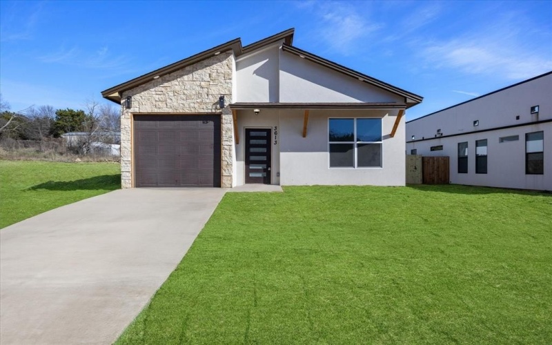 3613 Durango Trail, Granbury, TX 76048, 3 Bedrooms Bedrooms, ,2 BathroomsBathrooms,Residential,For Sale,3613 Durango Trail,21005855