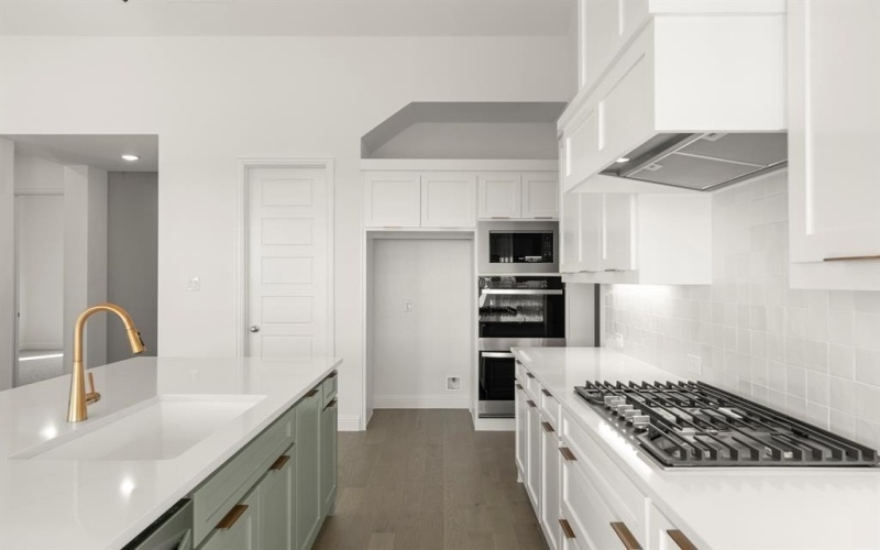 3115 Tobias Lane, Rockwall, TX 75032, 4 Bedrooms Bedrooms, ,5 BathroomsBathrooms,Residential,For Sale,3115 Tobias Lane,0,21005973