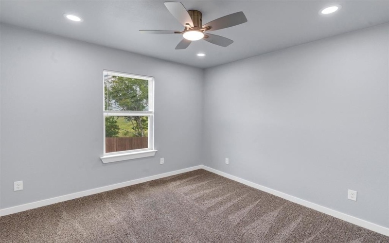 588 Highview Court, Godley, TX 76044, 3 Habitaciones Habitaciones , ,2 BañosBaños,Residential,En Venta,588 Highview Court,21005994