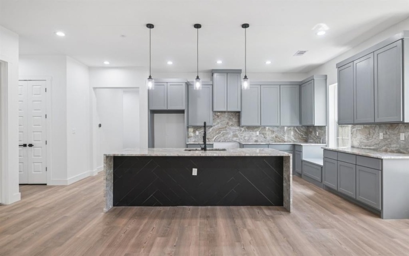 2936 Henry Road, Lancaster, TX 75134, 3 Habitaciones Habitaciones , ,3 BañosBaños,Residential,En Venta,2936 Henry Road,21006087