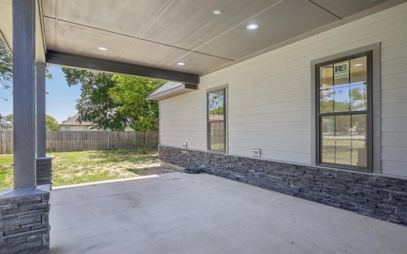 2936 Henry Road, Lancaster, TX 75134, 3 Habitaciones Habitaciones , ,3 BañosBaños,Residential,En Venta,2936 Henry Road,21006087