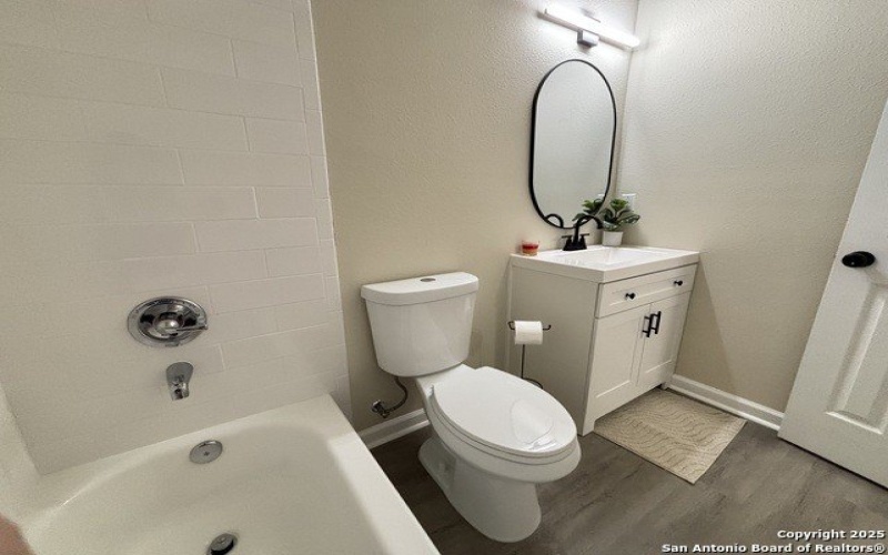 702 E 5th, Nixon, TX 78140, 3 Bedrooms Bedrooms, ,2 BathroomsBathrooms,Residential,For Sale,702 E 5th,1885574