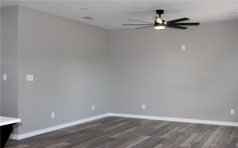 112 S VASQUEZ, Orange Grove, TX 78372, 3 Habitaciones Habitaciones , ,2 BañosBaños,Residential,En Venta,112 S VASQUEZ,458576