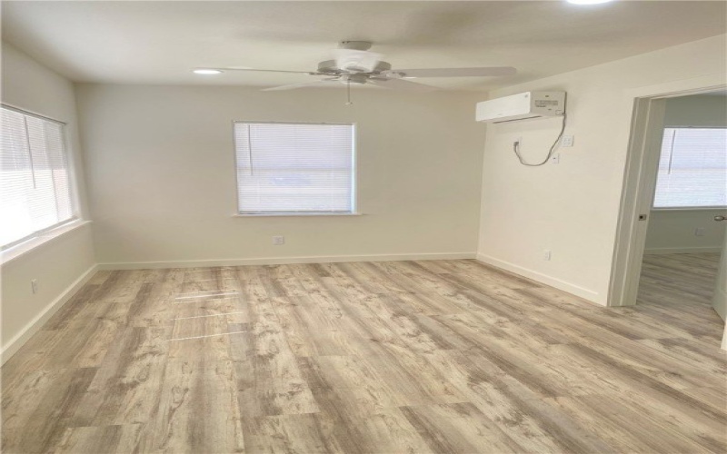 101 N Julian unit: 1 #1, San Diego, TX 78384, 2 Bedrooms Bedrooms, ,1 BathroomBathrooms,Residential,For Sale,101 N Julian unit: 1,462262
