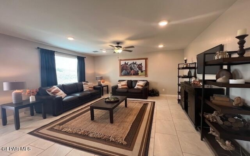 5816 Dalhart Drive, El Paso, TX 79924, 4 Habitaciones Habitaciones , ,1 BañoBaños,Residential,En Venta,5816 Dalhart Drive,0,926814