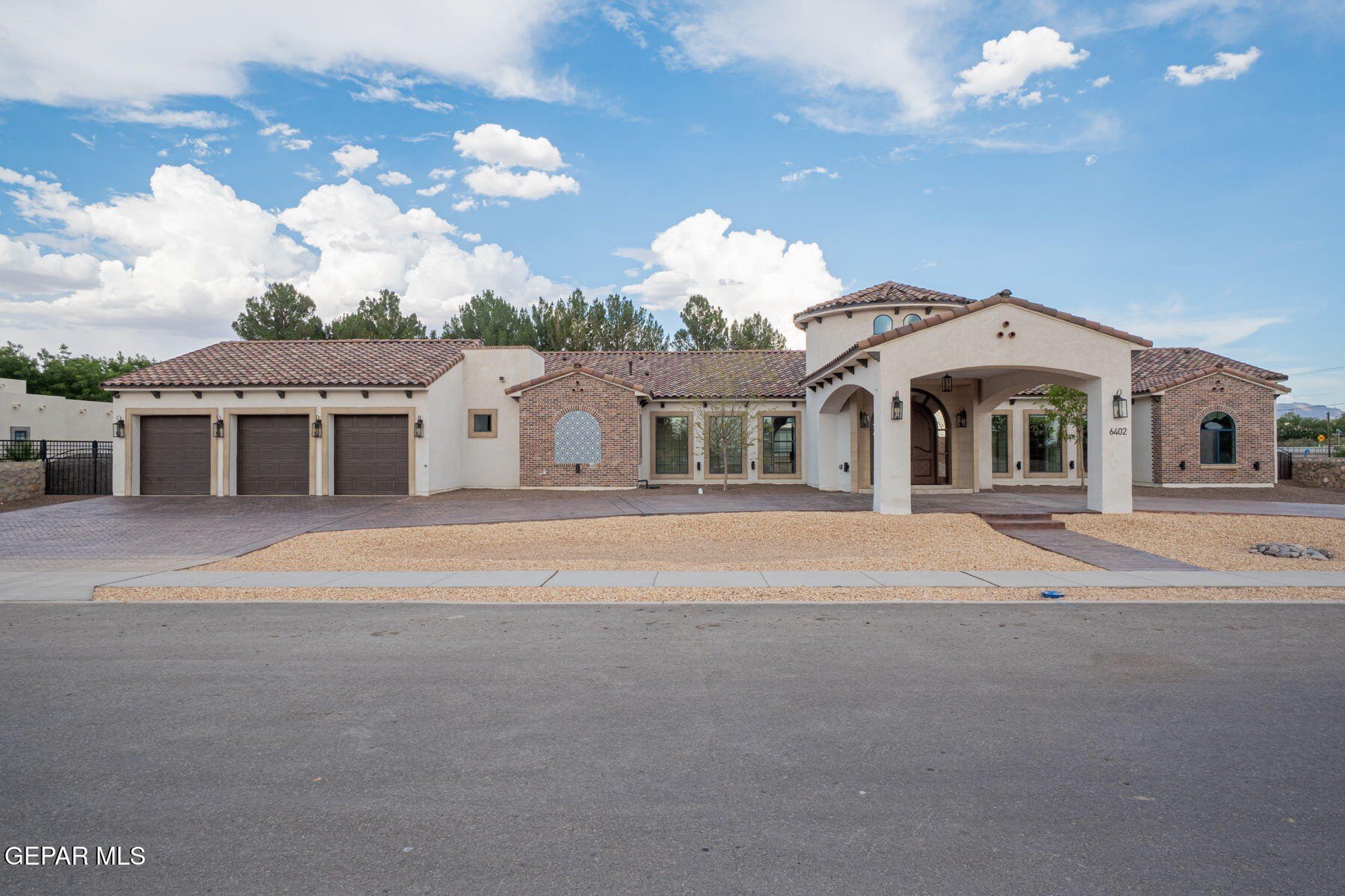 6402 CADENCE RIVER Drive, El Paso, TX 79932, 5 Habitaciones Habitaciones , ,1 BañoBaños,Residential,En Venta,6402 CADENCE RIVER Drive,926815