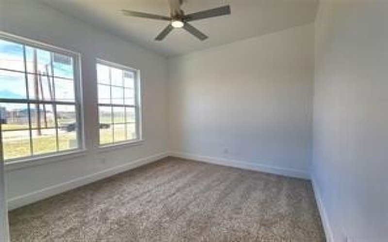 2121 S Edgewood Terrace, Fort Worth, TX 76105, 4 Bedrooms Bedrooms, ,2 BathroomsBathrooms,Residential,For Sale,2121 S Edgewood Terrace,21004505