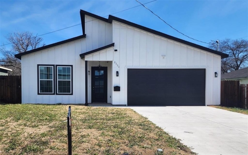 2121 S Edgewood Terrace, Fort Worth, TX 76105, 4 Bedrooms Bedrooms, ,2 BathroomsBathrooms,Residential,For Sale,2121 S Edgewood Terrace,21004505