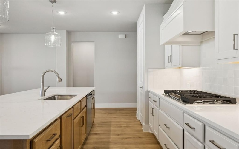 4704 Tippett Drive, McKinney, TX 75071, 3 Habitaciones Habitaciones , ,2 BañosBaños,Residential,En Venta,4704 Tippett Drive,0,21006469