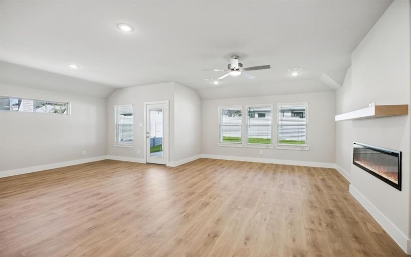 4704 Tippett Drive, McKinney, TX 75071, 3 Habitaciones Habitaciones , ,2 BañosBaños,Residential,En Venta,4704 Tippett Drive,0,21006469