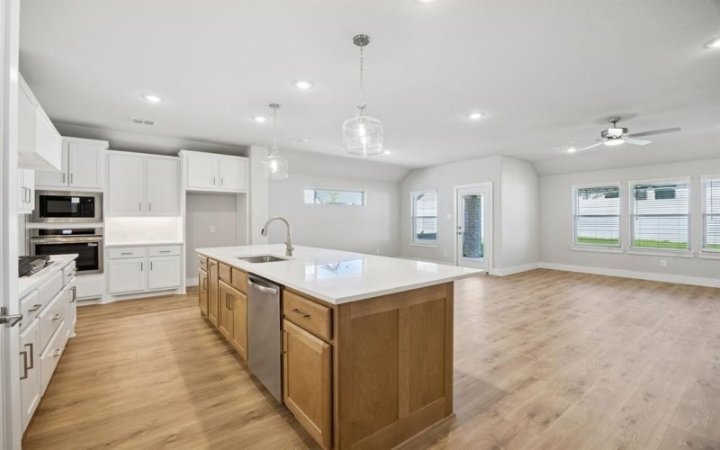 4704 Tippett Drive, McKinney, TX 75071, 3 Habitaciones Habitaciones , ,2 BañosBaños,Residential,En Venta,4704 Tippett Drive,0,21006469