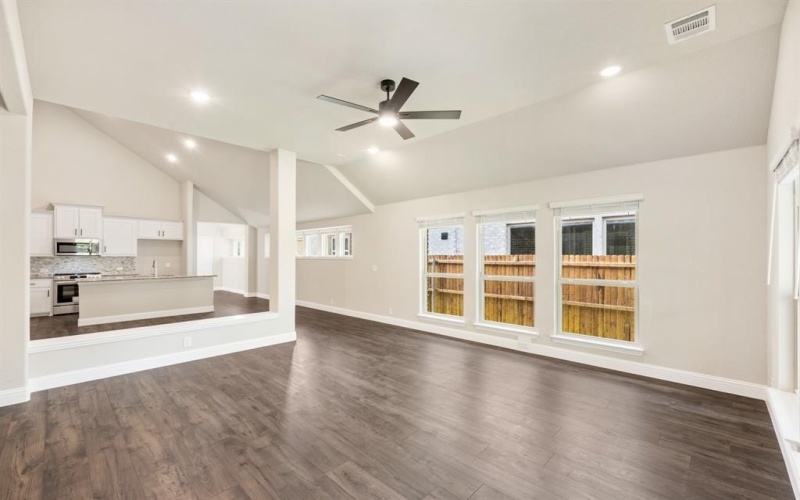 104 Saddlewood Trail, Commerce, TX 75428, 4 Bedrooms Bedrooms, ,3 BathroomsBathrooms,Residential,For Sale,104 Saddlewood Trail,0,21006484