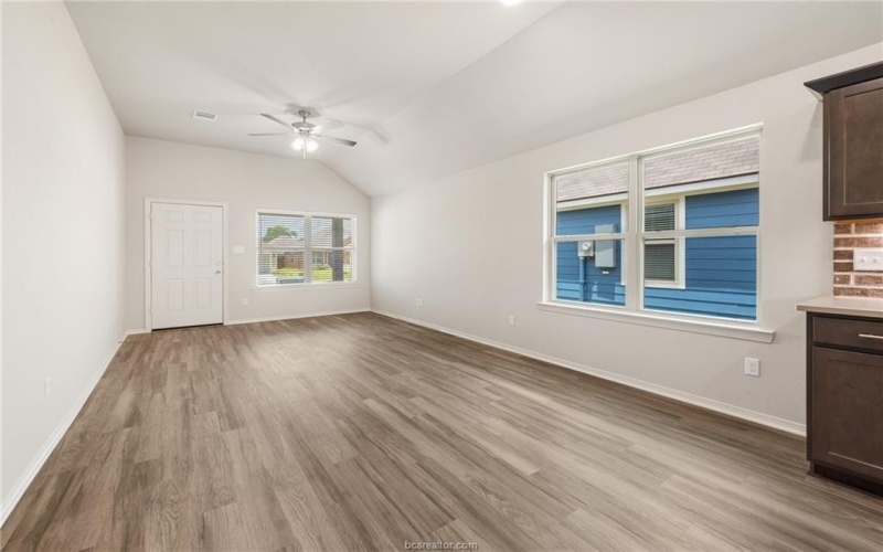 1204 Highgarden Drive, Navasota, TX 77868, 3 Habitaciones Habitaciones , ,2 BañosBaños,Residential,En Venta,1204 Highgarden Drive,25008039