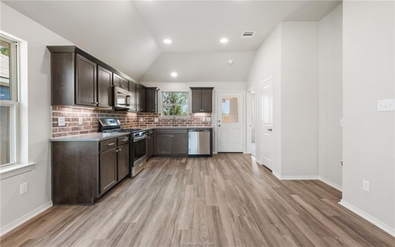1204 Highgarden Drive, Navasota, TX 77868, 3 Habitaciones Habitaciones , ,2 BañosBaños,Residential,En Venta,1204 Highgarden Drive,25008039