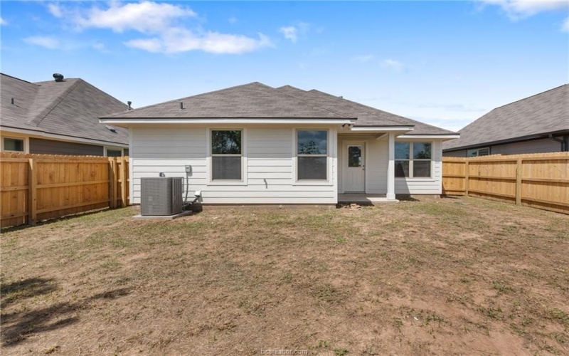 1212 Highgarden Drive, Navasota, TX 77868, 3 Bedrooms Bedrooms, ,2 BathroomsBathrooms,Residential,For Sale,1212 Highgarden Drive,25008041