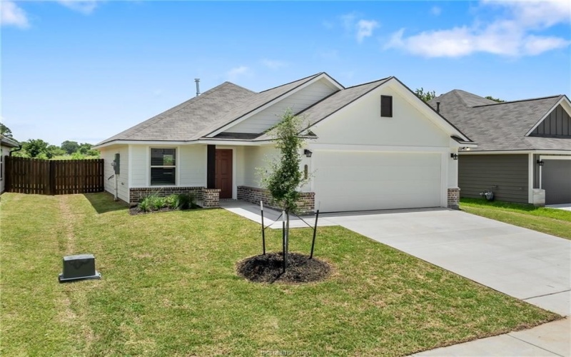 1212 Highgarden Drive, Navasota, TX 77868, 3 Bedrooms Bedrooms, ,2 BathroomsBathrooms,Residential,For Sale,1212 Highgarden Drive,25008041