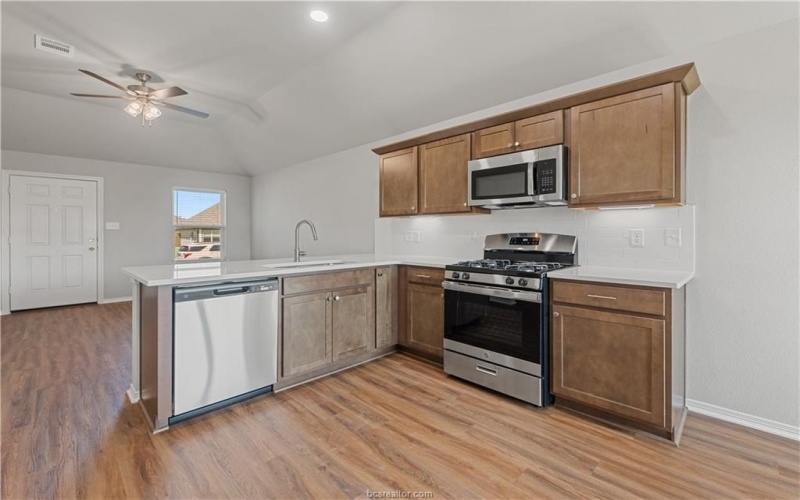 1212 Highgarden Drive, Navasota, TX 77868, 3 Bedrooms Bedrooms, ,2 BathroomsBathrooms,Residential,For Sale,1212 Highgarden Drive,25008041