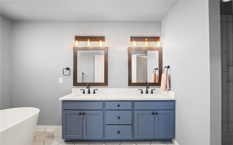 15217 Windward Drive unit: 401 #401, Corpus Christi, TX 78418, 4 Bedrooms Bedrooms, ,3 BathroomsBathrooms,Residential,For Sale,15217 Windward Drive unit: 401,0,461823