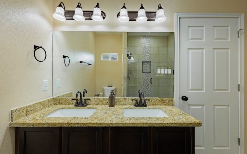 68 Sunday Ct, Uvalde, TX 78801, 3 Habitaciones Habitaciones , ,2 BañosBaños,Residential,En Venta,68 Sunday Ct,81461
