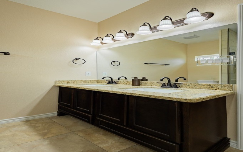 68 Sunday Ct, Uvalde, TX 78801, 3 Habitaciones Habitaciones , ,2 BañosBaños,Residential,En Venta,68 Sunday Ct,81461